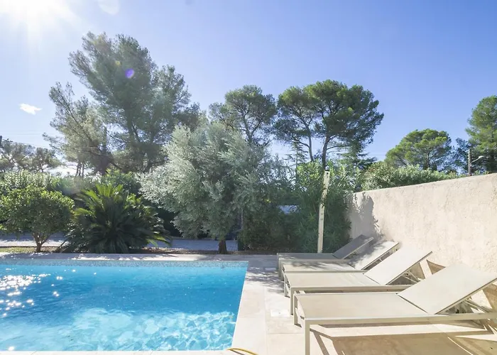 Vila Maison Esterel In Saint-raphael *