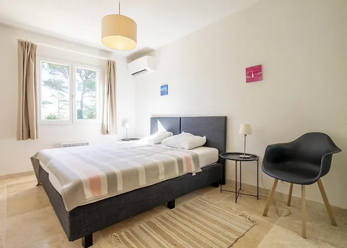 Vila Maison Esterel In Saint-raphael